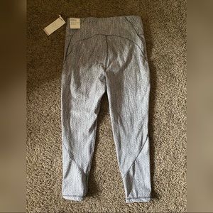 ESSENTIAL CALIA GREY LEGGINGS